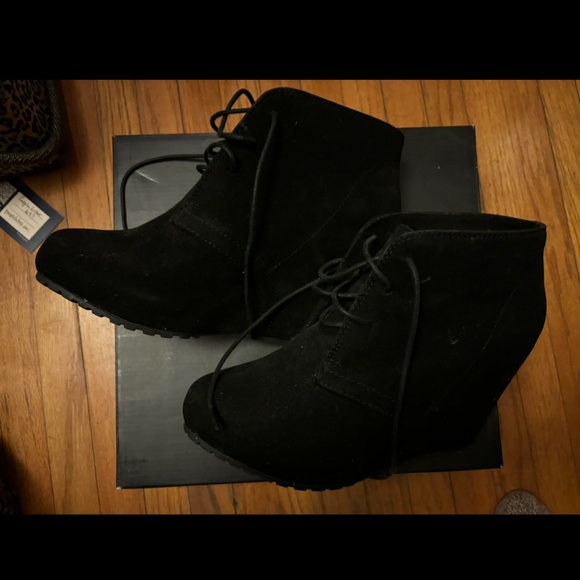 Steve Madden Lace-Up Wedge Bootie - Picture 1 of 6